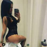 Erdemli'nin Cazibeli Escort Kızı: Belinay